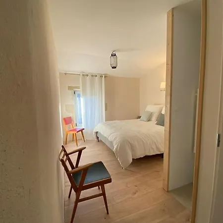 Le Nomade En Provence Bed & Breakfast