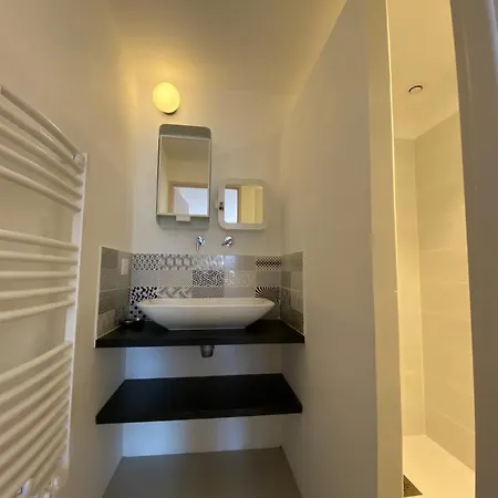Couette-café Le Nomade En Provence 3*