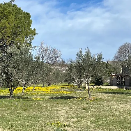 Couette-café Le Nomade En Provence 3*