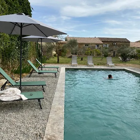 Le Nomade En Provence 3*