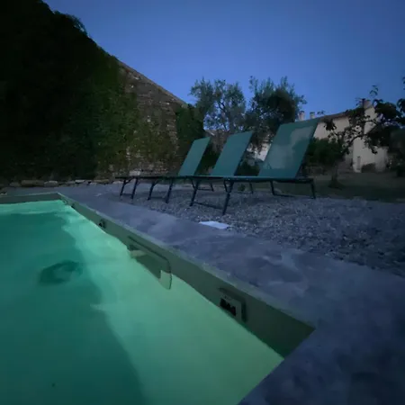 Le Nomade En Provence Couette-café 3*