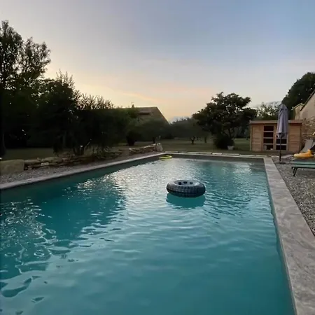 Panzió Le Nomade En Provence